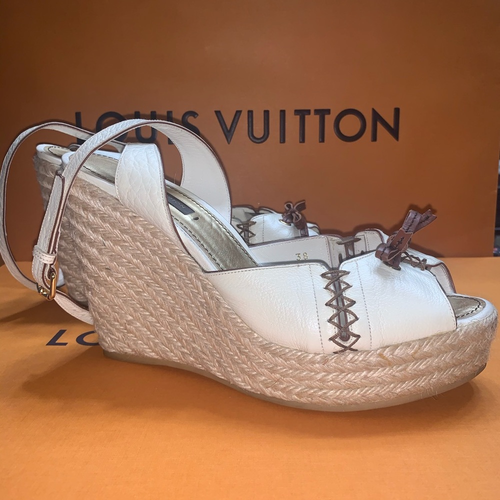 Louis Vuitton Manyara ankle strap Wedge Sandal - Picture 4 of 9